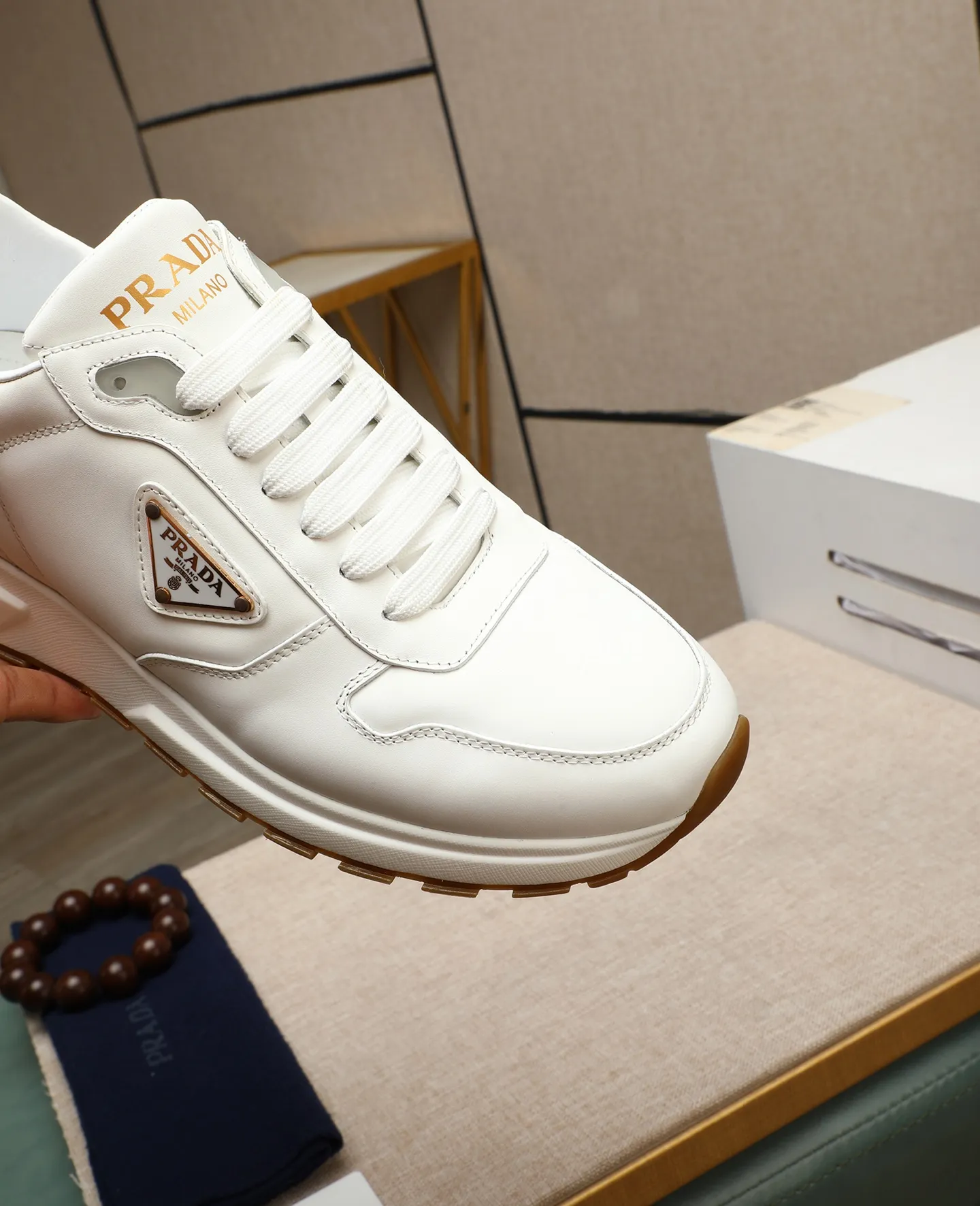 Men's shoes 💰540 🌹🌹[PRADA—Prada] 2025 latest model 🙈original replica! 👟👟👟Available here. The workmanship is top-notch. The upper is made from Italy. 🇮🇹Imported first-layer cowhide. ❗️Breathable genuine leather lining @Suitable for travel. The original version has an enlarged engraved sole, making it suitable for all kinds of travels, showing low-key luxury. Let quality speak for itself. Color: Size: 38-45